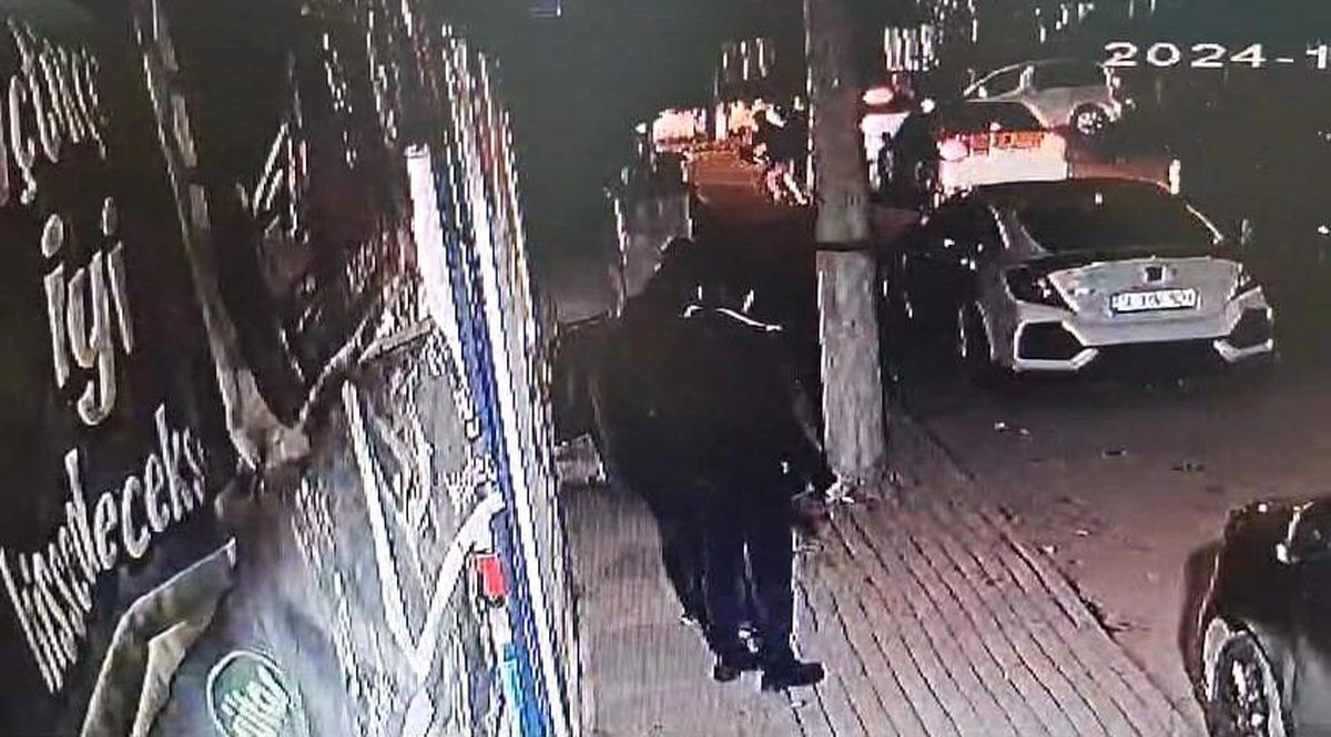 İnegöl\'de Bıçaklı Kavga: 1 Ağır Yaralı