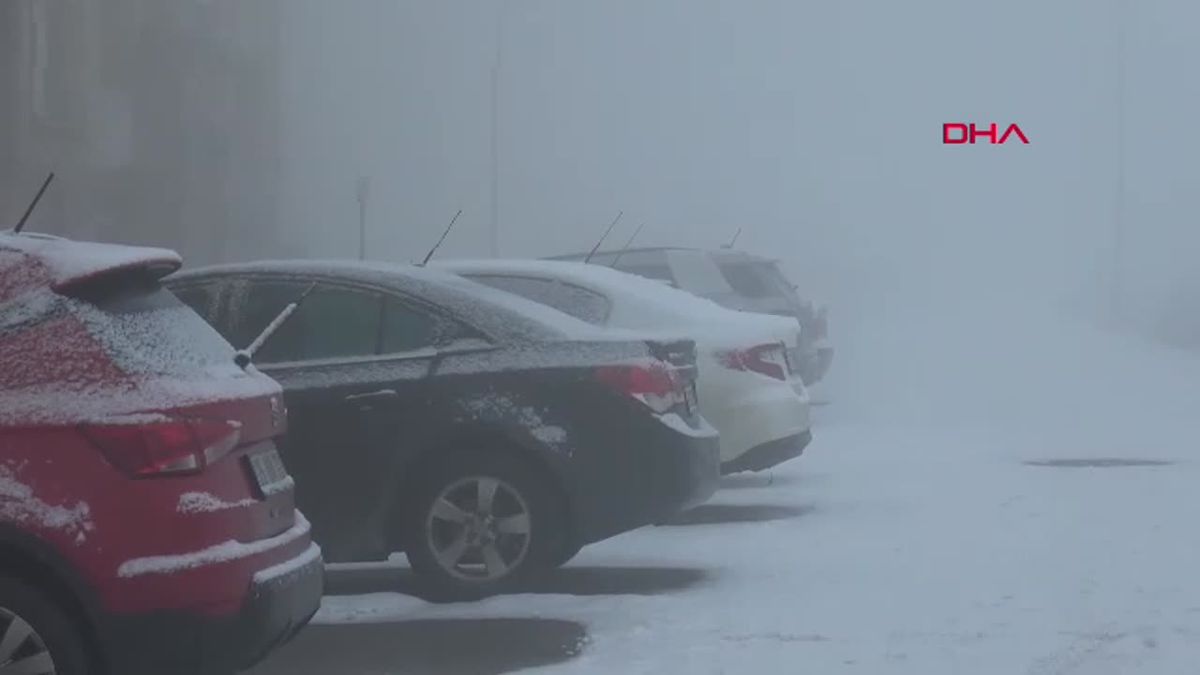 Erzurum\'da Yoğun Sis Etkili, Görüş Mesafesi 20 Metreye Düştü