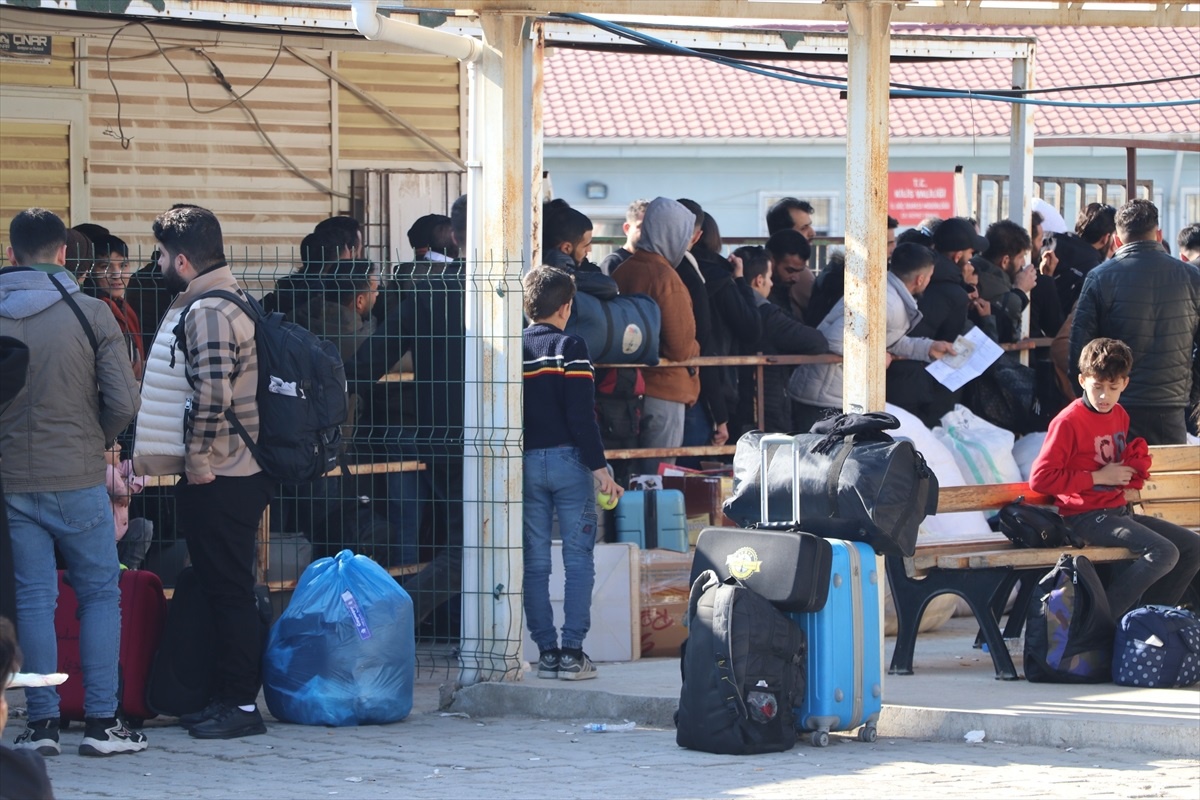 Suriyelilerin Ülkesine Dönüşü Devam Ediyor