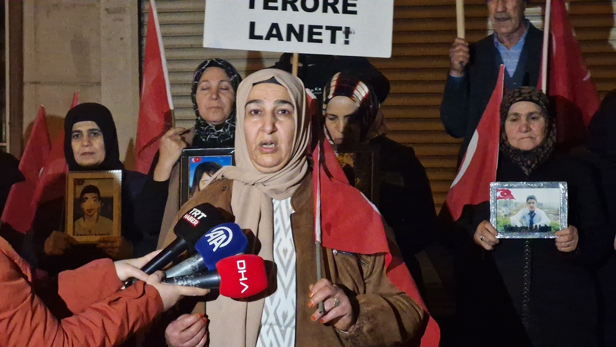 Diyarbakır\'da Evlat Nöbeti Devam Ediyor