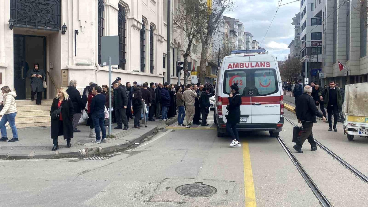Eskişehir\'de Hemşireden Kahramanlık
