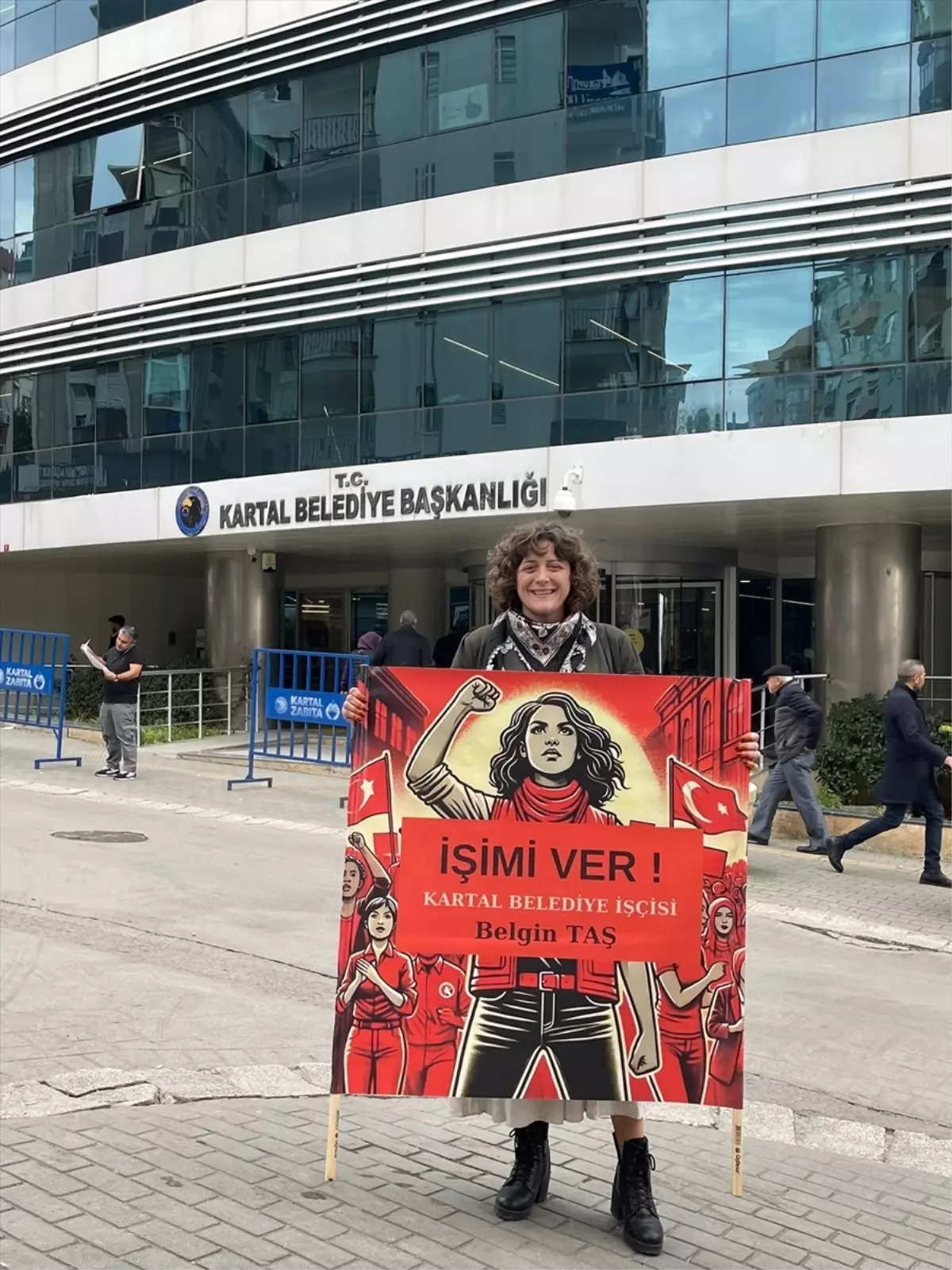 Belgin Taş\'ın İşten Çıkarılma Protestosu