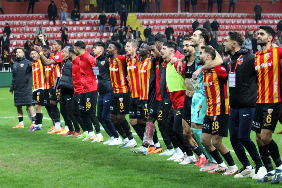 Kayserispor, Alanyaspor\'u 2-0 Yenerek 3. Galibiyetini Aldı