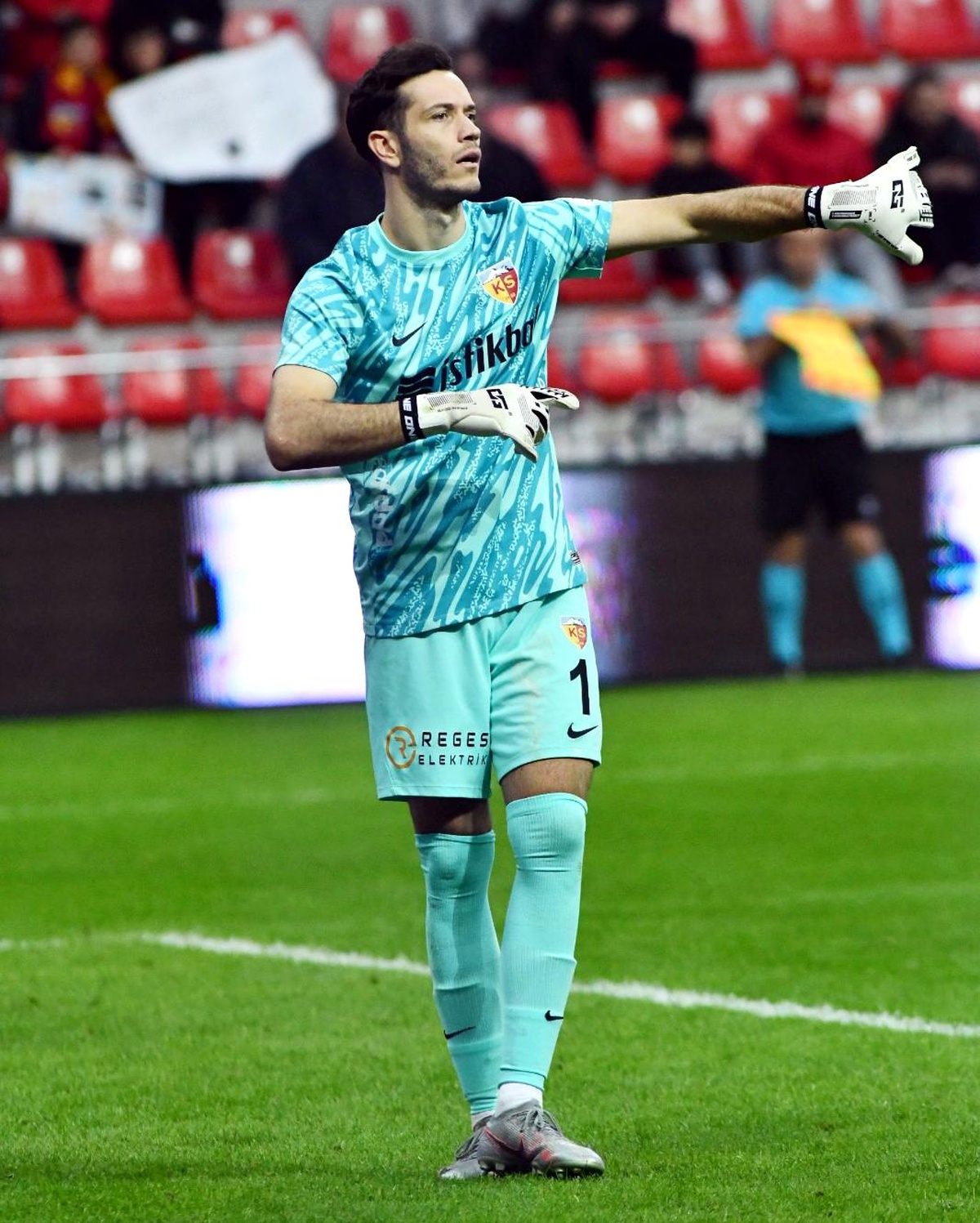 Kayserispor\'dan Gurur Duyulacak Galibiyet