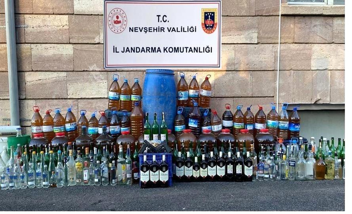 Nevşehir\'de Kaçak Alkol Ele Geçirildi
