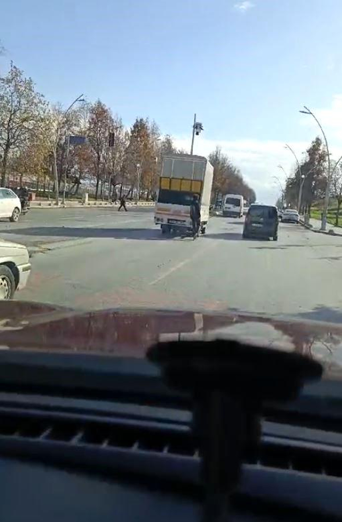 Sultangazi\'de Tehlikeli Paten Yolculuğu
