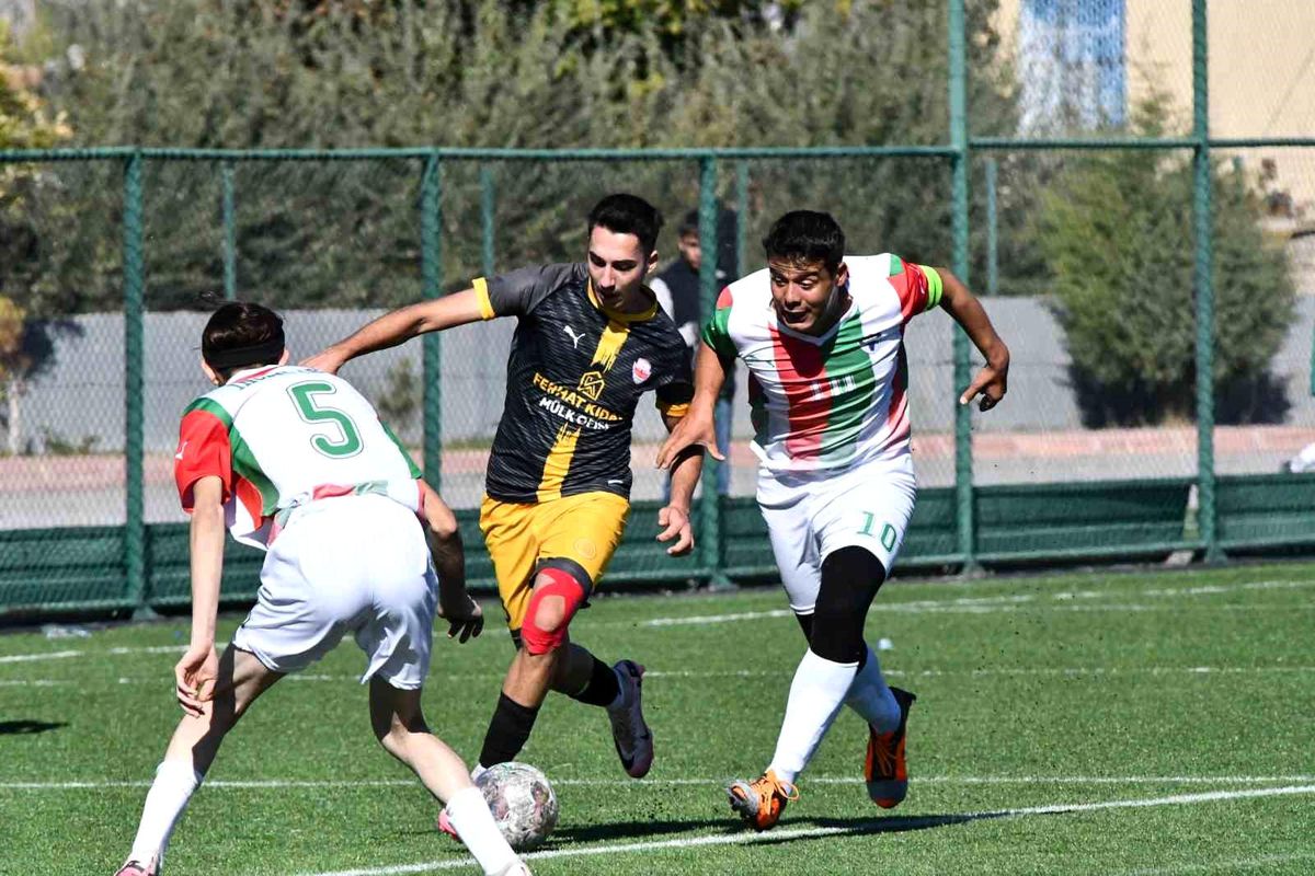 Kayseri Liglerine 1 Hafta Ara