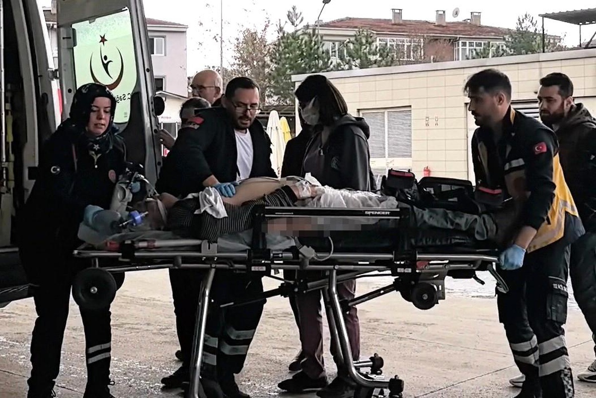 İnegöl\'de Tarla Çalışan Adam Fenalaşarak Hayatını Kaybetti