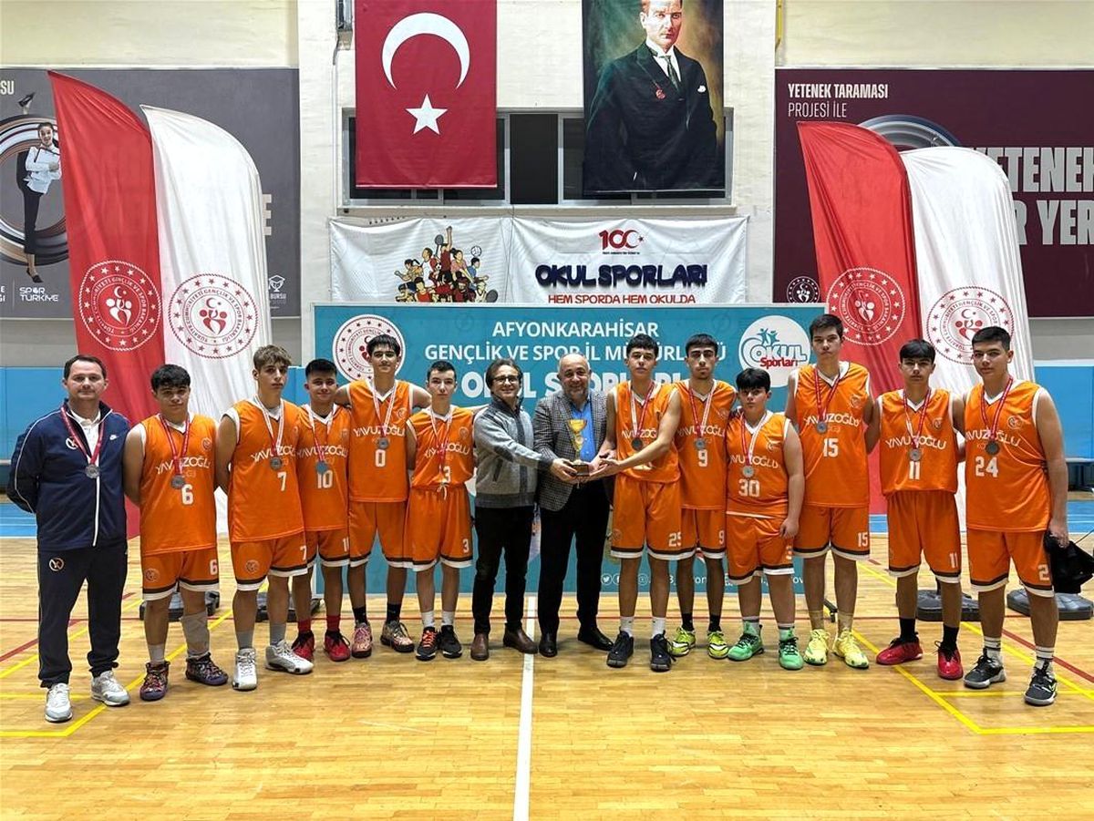 Afyonkarahisar\'da Basketbol Müsabakaları Tamamlandı