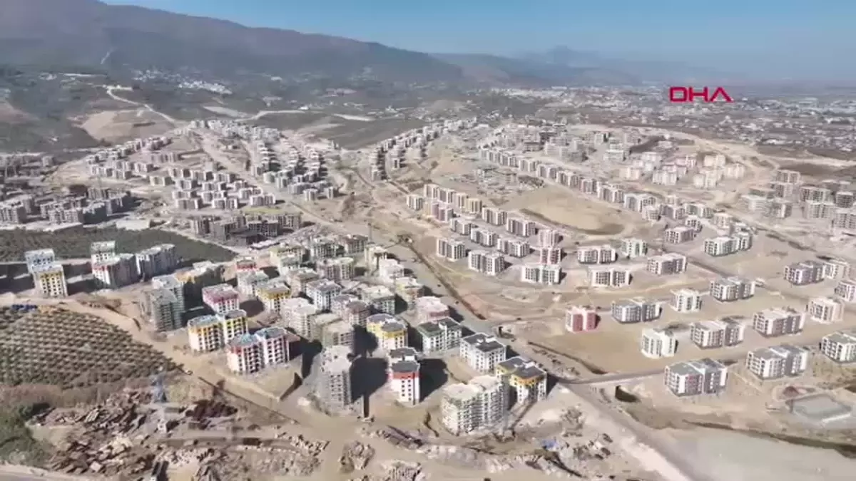 Hatay\'da TOKİ\'nin deprem konutları inşaatı hızla devam ediyor
