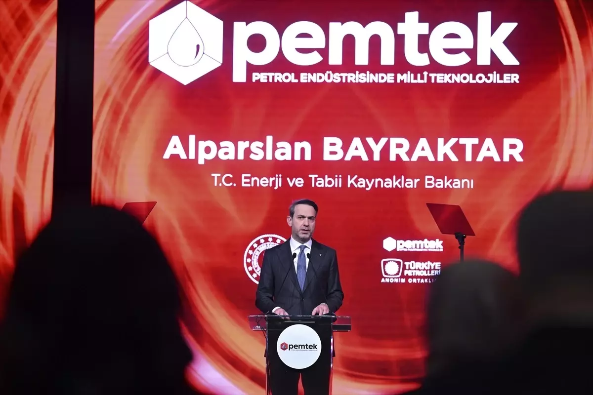 Bakan Bayraktar, kasımda üretilen petrolün yarısının Gabar\'dan karşılandığını bildirdi Açıklaması