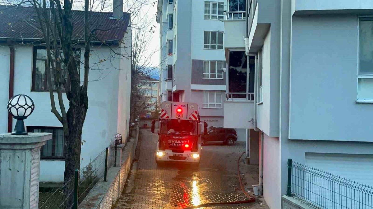 Bolu\'da Doğalgaz Yangını: 3 Yaralı