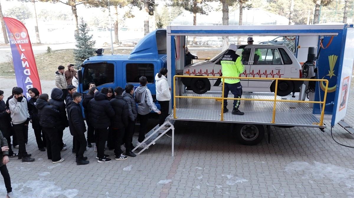 Erzincan\'da Trafik Güvenliği Eğitimi