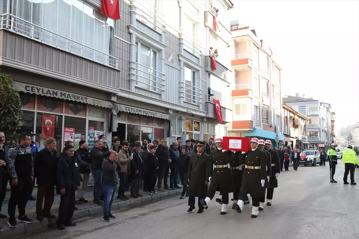 Isparta\'da helikopter kazasında şehit olan Teğmen Dağlı, Samsun\'da son yolculuğuna uğurlandı