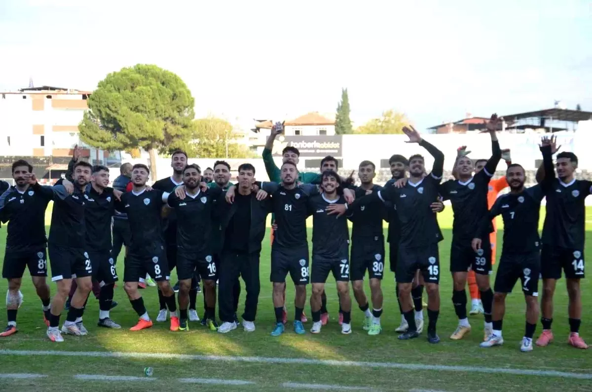 Nazillispor\'un Çıkışı Devam Ediyor