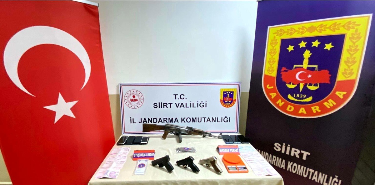 Siirt\'te Silah ve Uyuşturucu Operasyonu