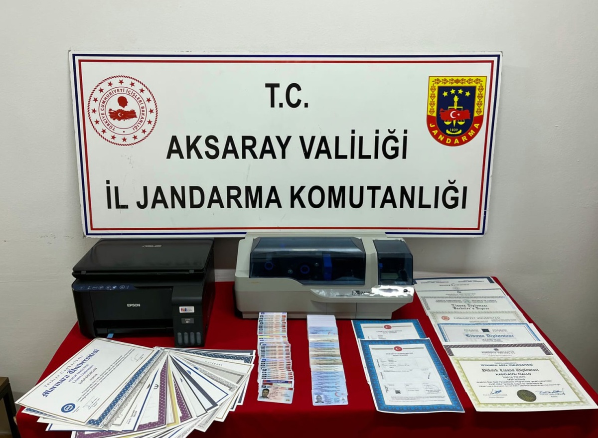 Aksaray\'da Sahte Belge Basan Aranan Şahıs Yakalandı