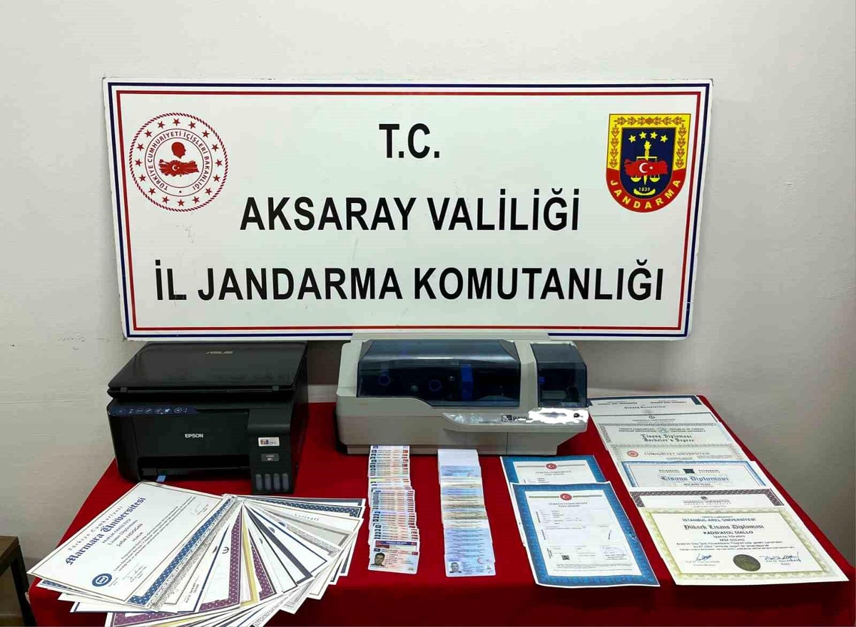 Aksaray\'da Sahte Belge Üreticisi Yakalandı