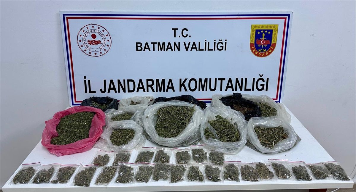 Batman\'da Uyuşturucu Operasyonu: 6.3 kg Esrar Ele Geçirildi