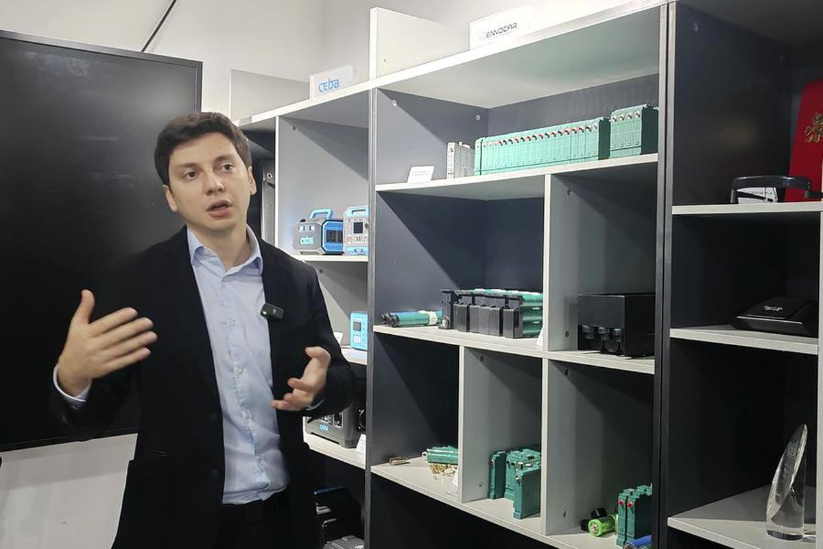 Türk Girişimci Shenzhen\'de Engelli Dostu Teknoloji Geliştiriyor
