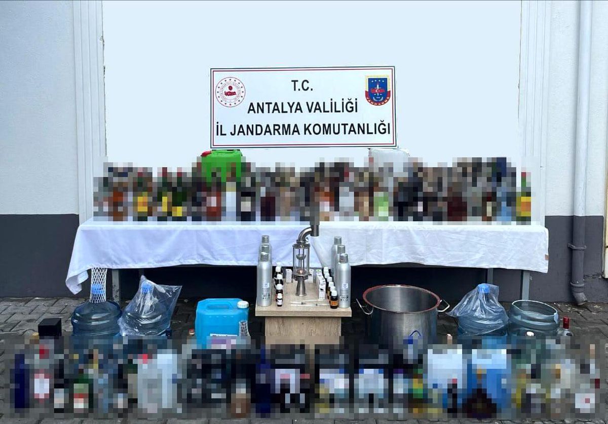 Manavgat\'ta Sahte Alkol Operasyonu