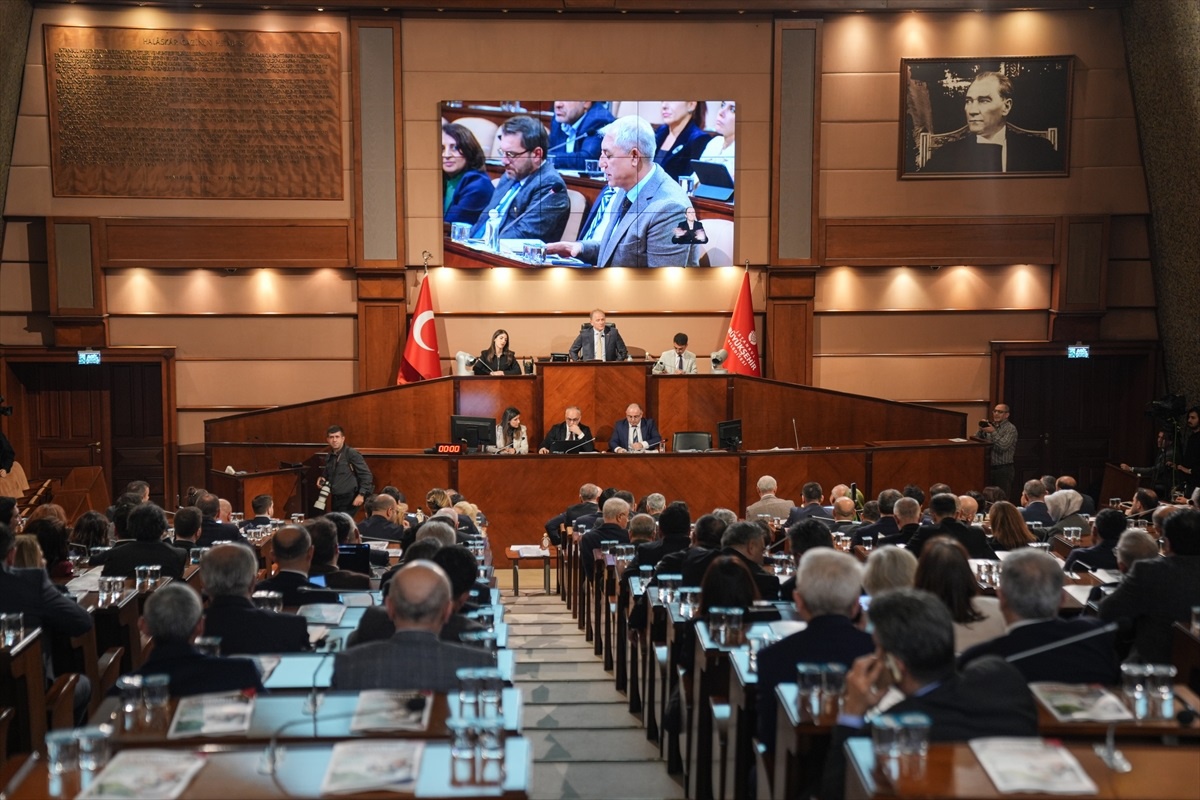 İBB, İlim Yayma ve Deniz Feneri Derneği Tahsislerini İptal Etti