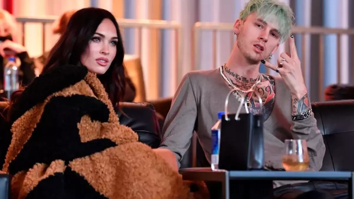 Megan Fox, telefonunda rahatsız edici içerikler gördüğü Machine Gun Kelly\'den ayrıldı