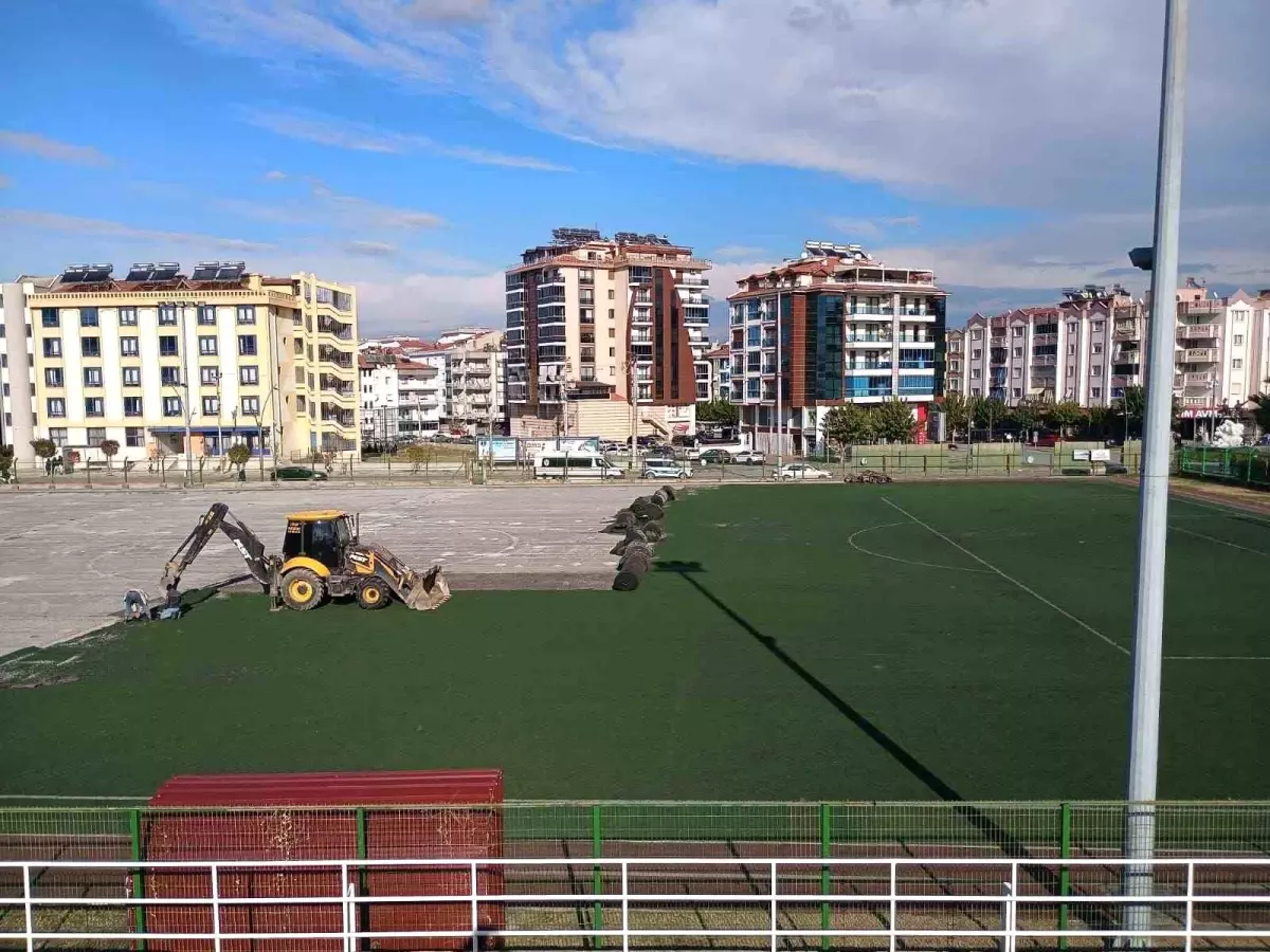 Ali İhsan Karayiğit Futbol Sahası Yenileniyor