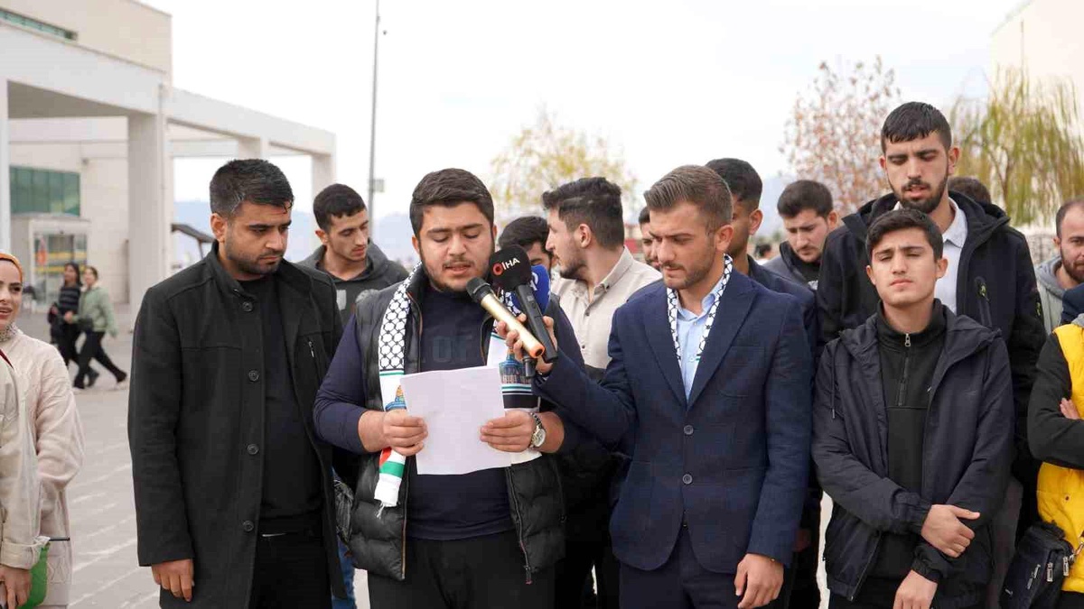 Şırnak\'ta üniversite öğrencilerinden Filistin\'e destek