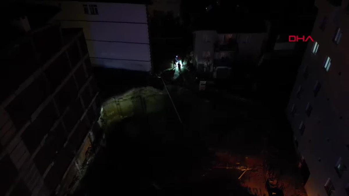 Tokat\'ta Toprak Kayması: 3 Bina Tahliye Edildi