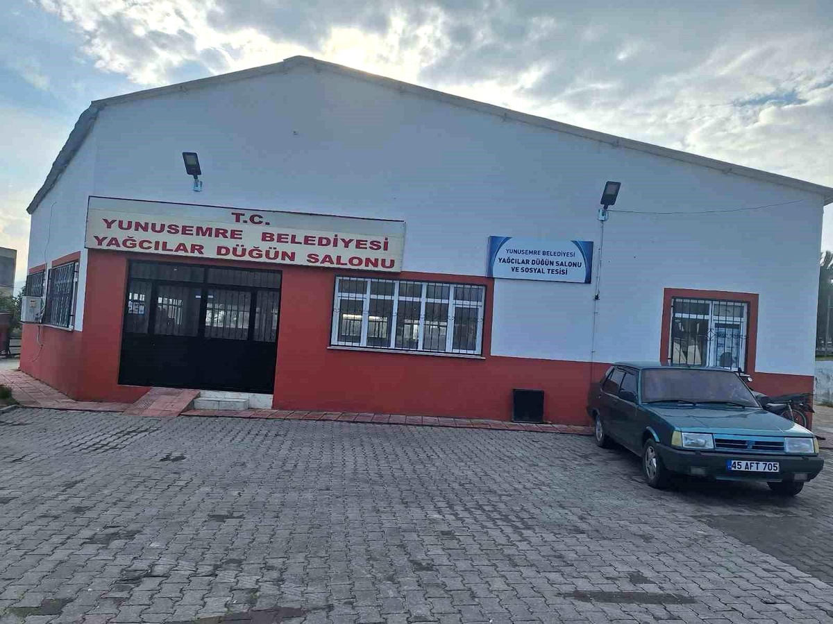 Yunusemre Belediyesi, Sosyal Tesisler ve Muhtarlık Binalarını Yeniliyor