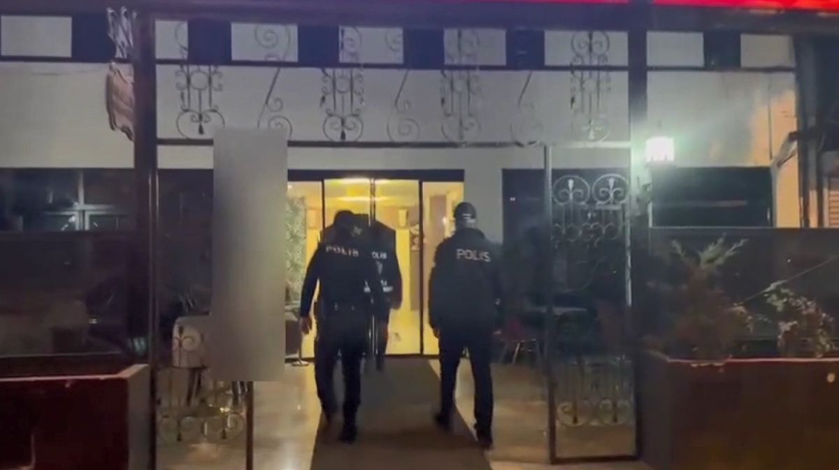 Ankara\'da Fuhuş Operasyonu: 6 Gözaltı, 20 Kadın Kurtarıldı