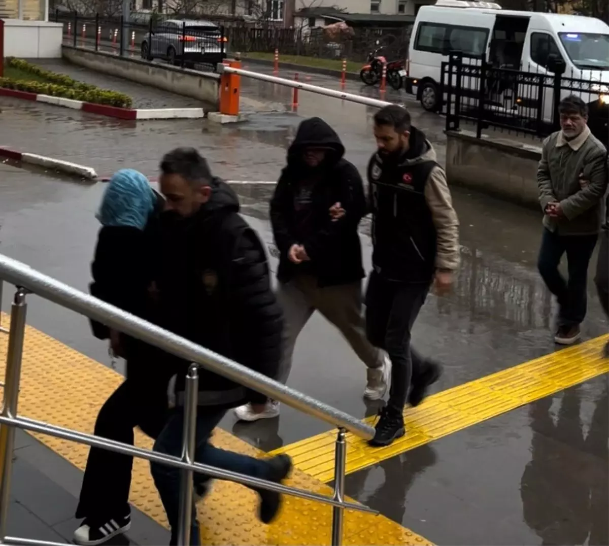 Bartın\'da Uyuşturucu Operasyonu: 4 Tutuklama