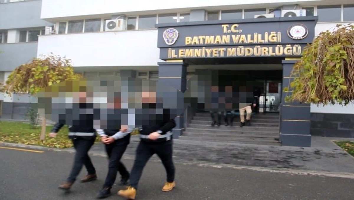 Batman\'da Ham Petrol Hırsızlığı: 3 Tutuklama