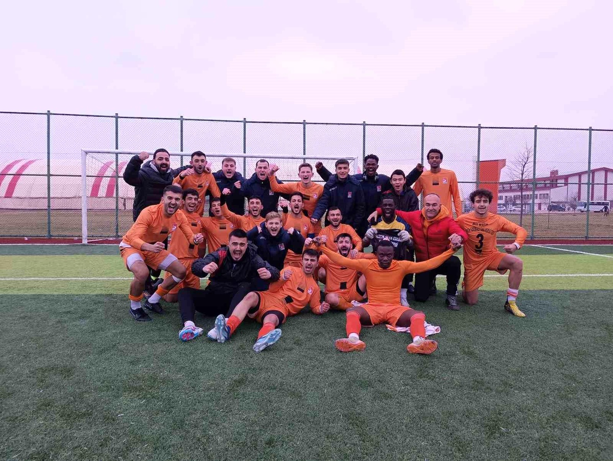 BŞEÜ Futbol Takımı Grubunu 2. Sırada Tamamladı