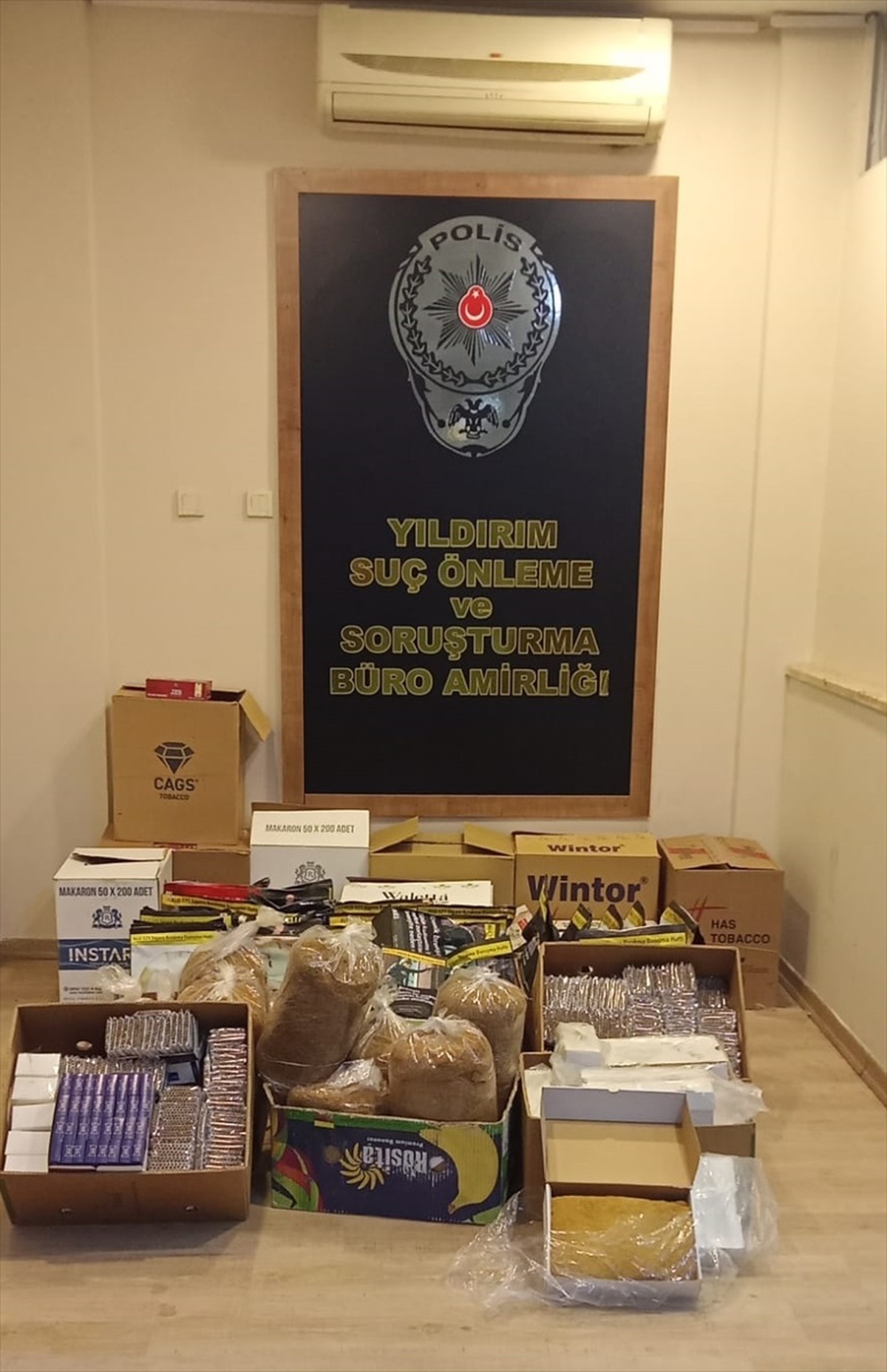 Bursa\'da Kaçak Tütün Operasyonu