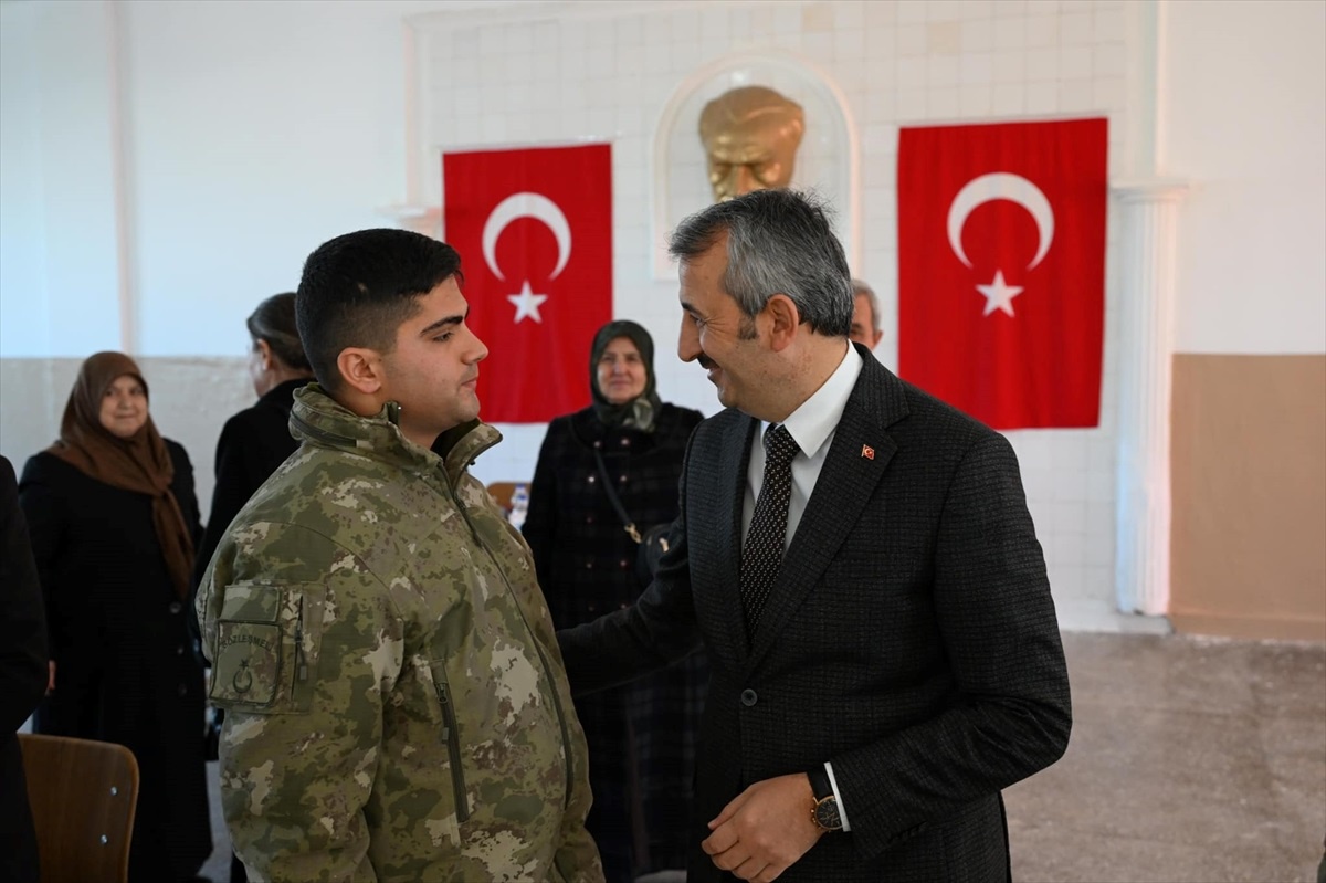Edirne Valisi Sezer şehit aileleri ve gazilerle bir araya geldi