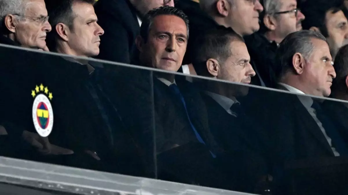 Fenerbahçe\'de Ali Koç\'a yönelik istifa çağrıları çığırından çıktı