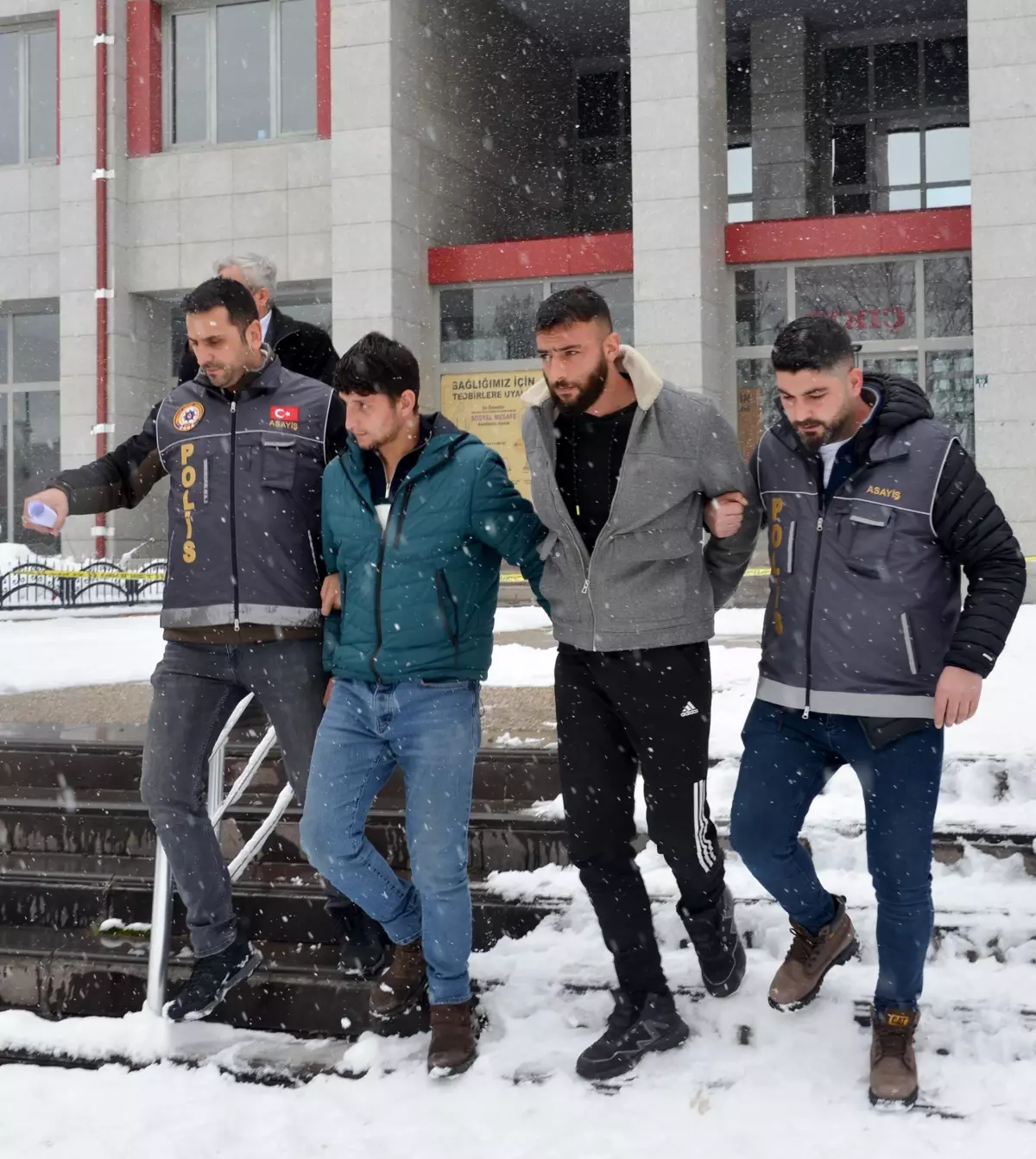 Erdem Ertekin\'in Ölümüne İlişkin İki Şüpheli Tutuklandı