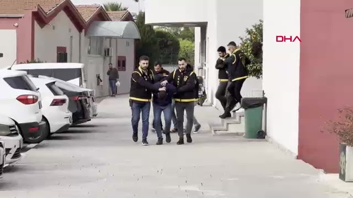 Adana\'da Sokak Ortasında Cinayet: 4 Gözaltı