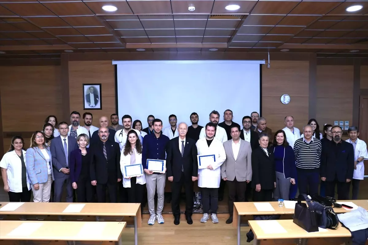 Edirne\'de Akademik Başarı Ödülleri Sahiplerini Buldu