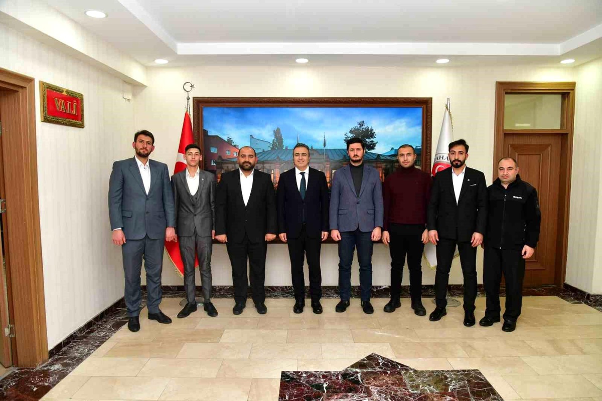 TÜGVA Ardahan\'dan Vali Çiçek\'e Ziyaret