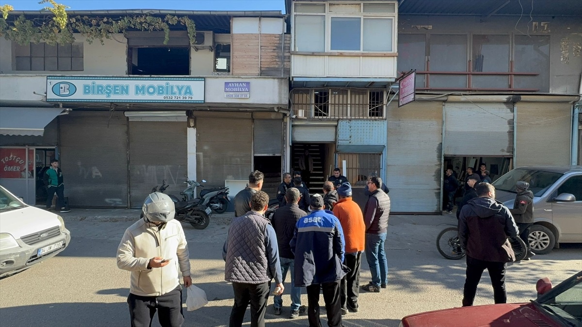 Muratpaşa\'da İş Yerinde Şok Ölüm