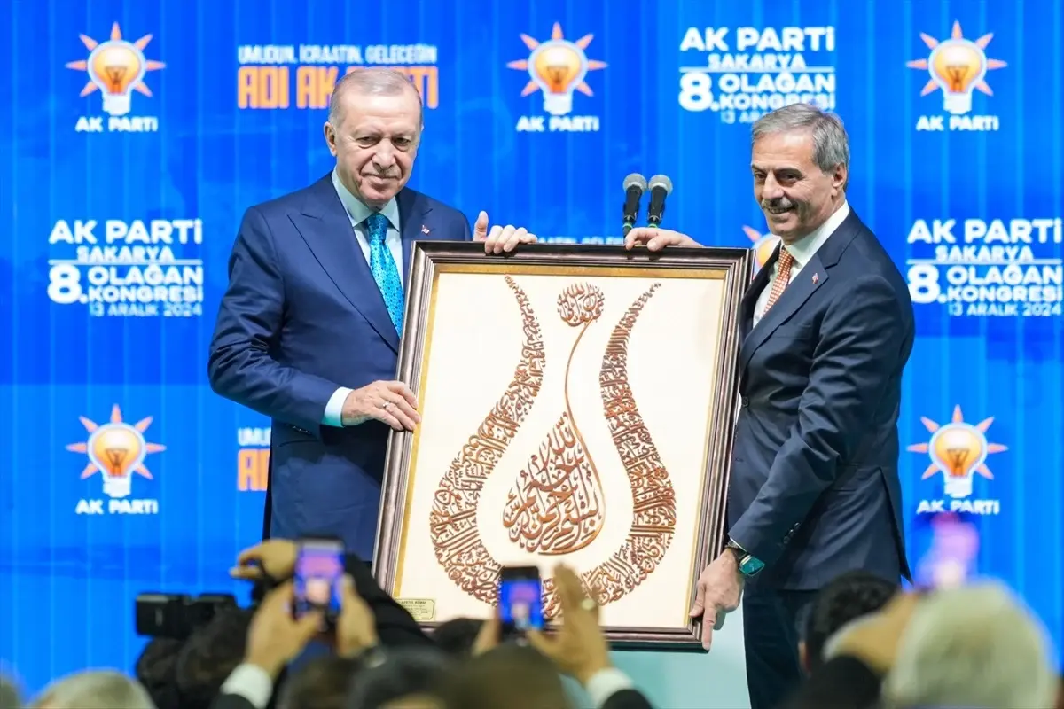 Cumhurbaşkanı ve AK Parti Genel Başkanı Erdoğan, partisinin Sakarya 8. Olağan İl Kongresi\'nde konuştu: (1)