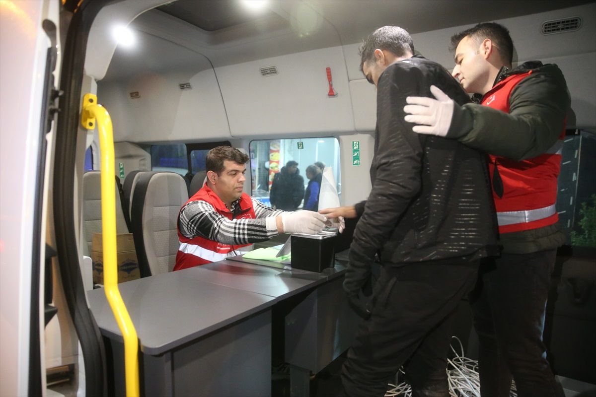 Edirne\'de 274 Düzensiz Göçmen Yakalandı