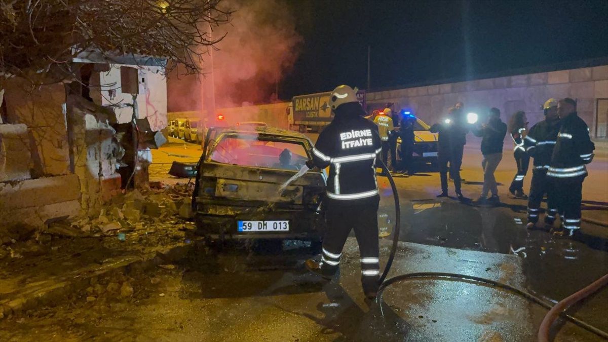 Edirne\'de Kaza: 4 Kişi Yanarak Hayatını Kaybetti