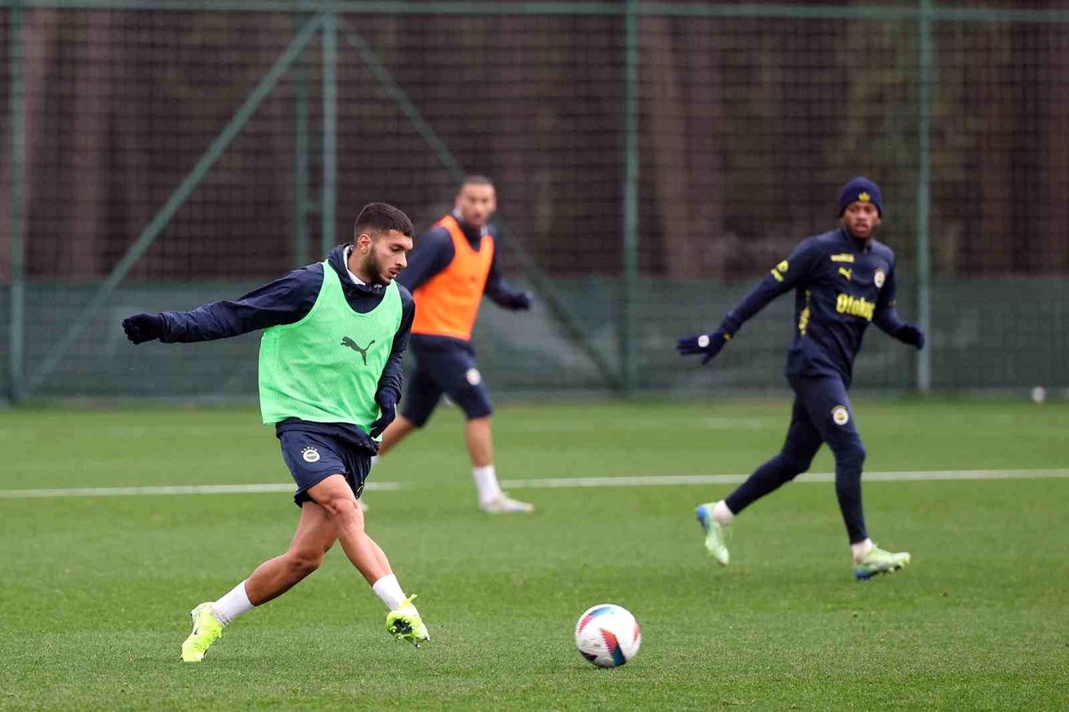 Fenerbahçe, Başakşehir Maçı Hazırlıklarına Başladı