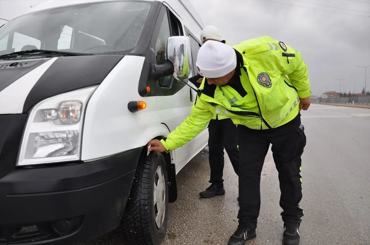 Kış Lastiği Denetimi Gümüşhacıköy\'de