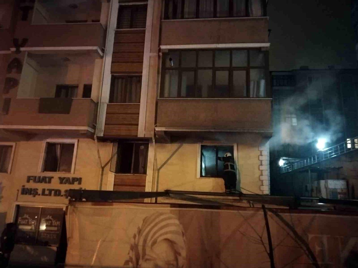 Karabük\'te Apartman Yangını