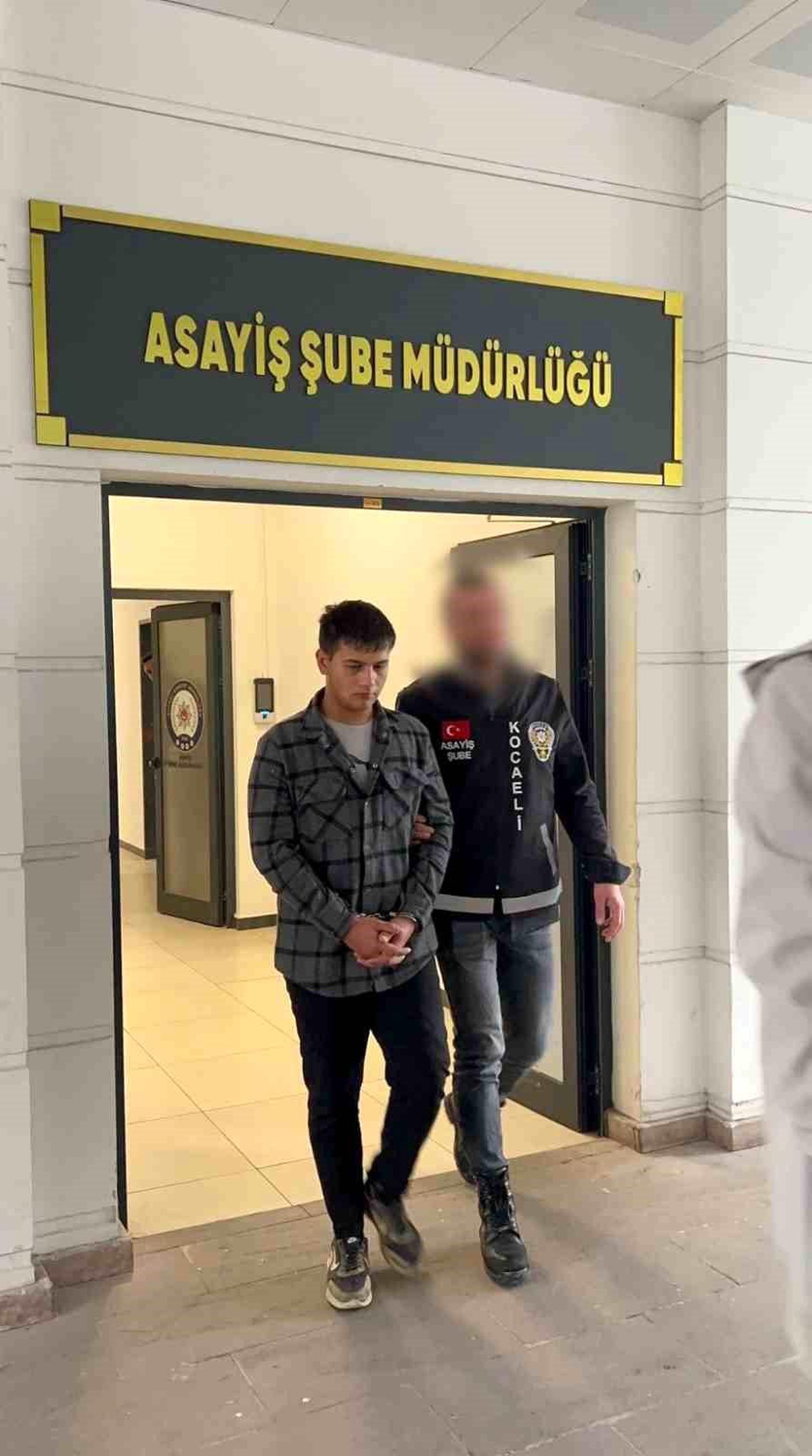 İzmit\'te Dolandırıcılara Operasyon